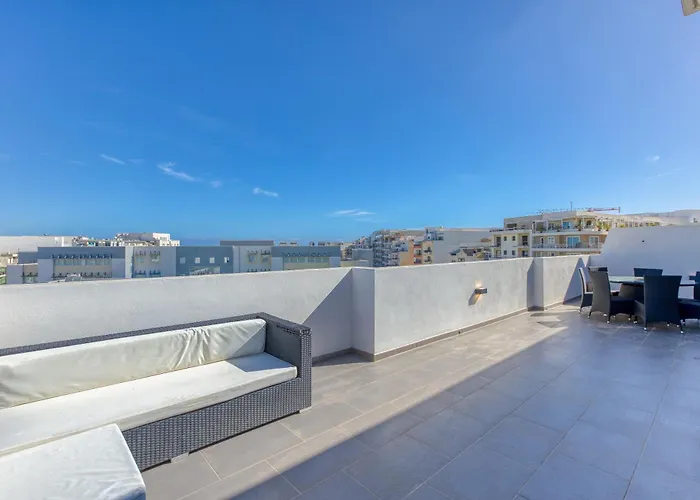 Sb17 - 2 Bed Penthouse Panorama In Qawra