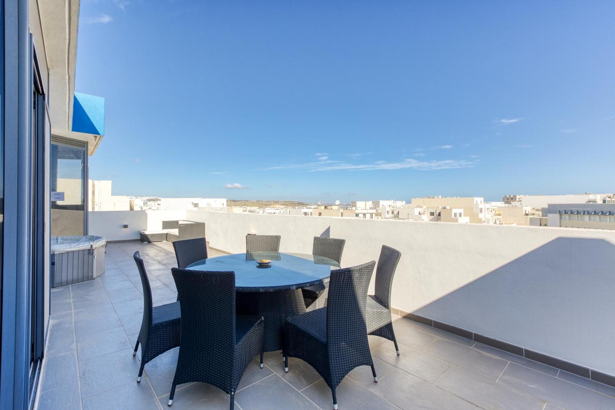 Sb17 - 2 Bed Penthouse Panorama In Qawra Apartment