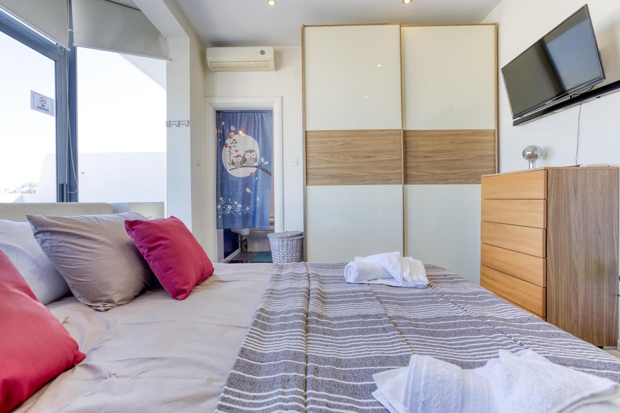 Sb17 - 2 Bed Penthouse Panorama In Qawra Apartment St. Paul's Bay